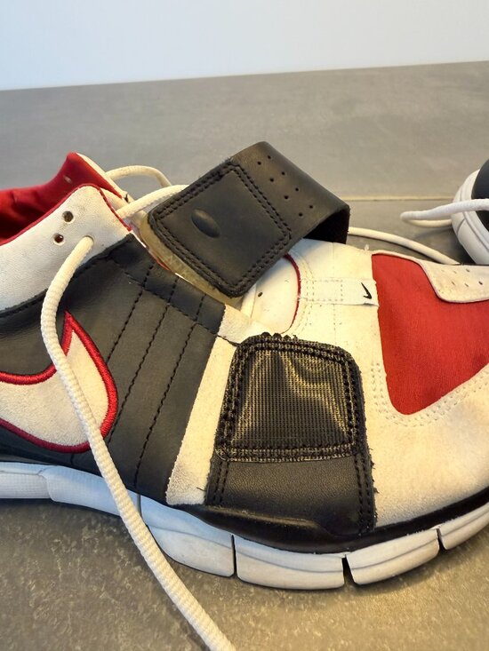Vintage Nike Free Trainer 5.0 Men’s Size 12 Black White Red 308822-011 main image 6